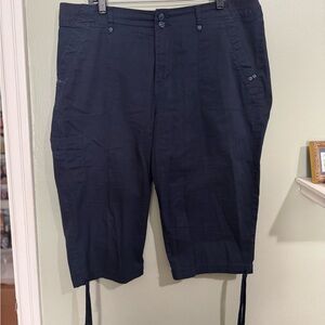 Gloria Vanderbilt Blue Cargo Shorts Knee-Length Tailored